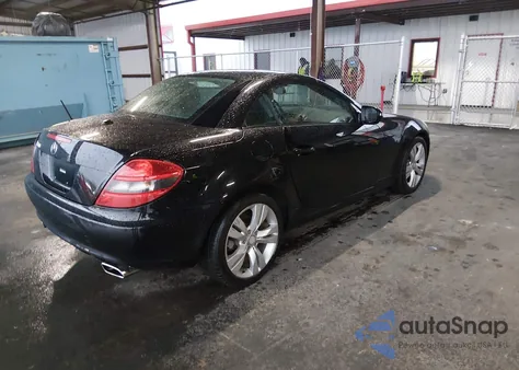 2009 Mercedes-Benz Slk 350 z USA, uszkodzony, nr VIN WDBWK58F09F191874